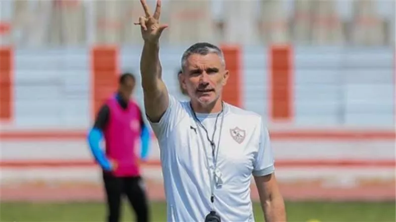 كارتيرون يحذر لاعبي الزمالك قبل مواجهة البنك الأهلي.. اعرف السبب