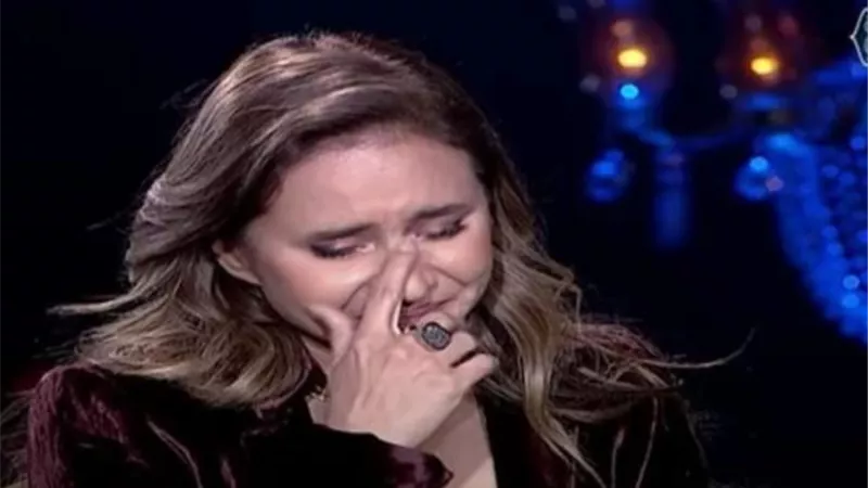 نيللى كريم تروى تفاصيل مرض والدتها: جالها جلطة فى المخ
