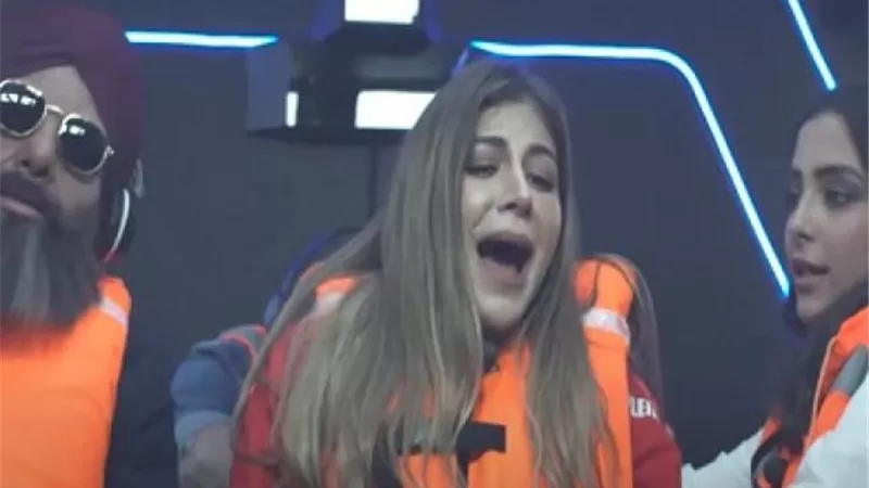 ملك قورة.. كيف تفنن رامز جلال في تعذيب ”فنانة شابة ”؟