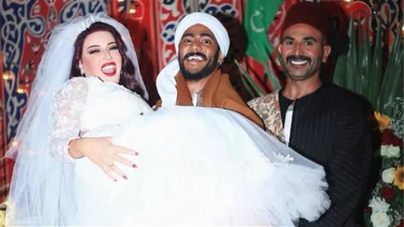 عندما يجتمع القلب والطحال.. أول تعليق من سمية الخشاب بعد الصورة التى جمعتها بأحمد سعد ومحمد رمضان