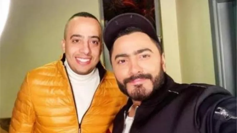 تامر حسني يشيد بأداء عصام السقا في ”نسل الأغراب” و”ضل راجل” وهذه رسالته له