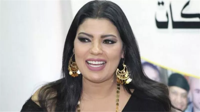 عزة مجاهد تتعرض لوعكة صحية وتطلب الدعاء من جمهورها.. اعرف الحكاية