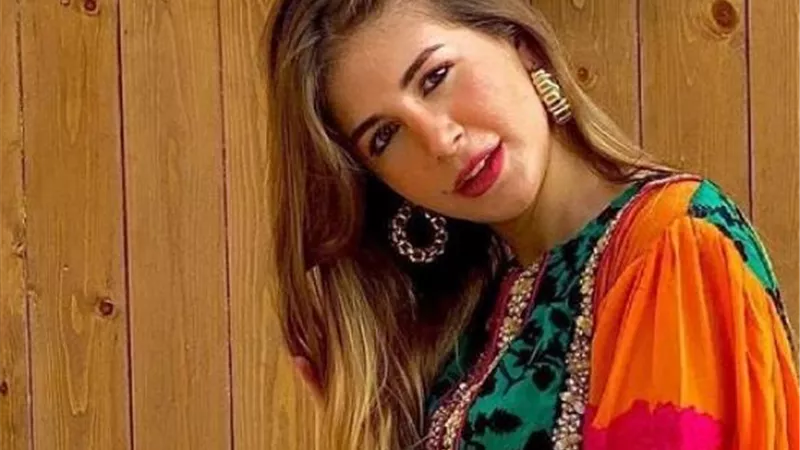بالصور.. ملك قورة بإطلالة ناعمة في أحداث ظهور لها