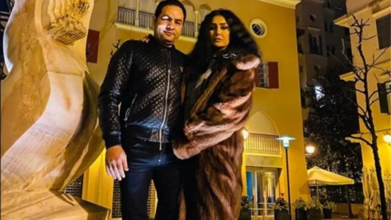 بالصورة.. غادة عبد الرازق تخطف الأنظار في أحدث ظهور لها برفقة زوجها