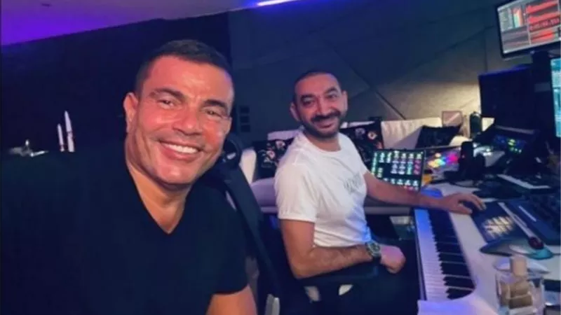 عمرو دياب يشوق جمهوره لعمل فني جديد بمشاركة نادر حمدي.. إليك التفاصيل