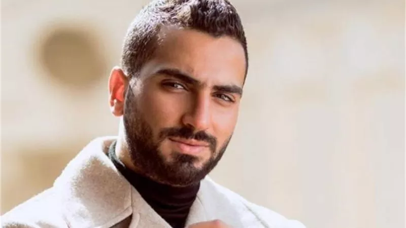 محمد الشرنوبى يعلق على صورة هنا الزاهد : الطيارات دى بتجيب مشاكل