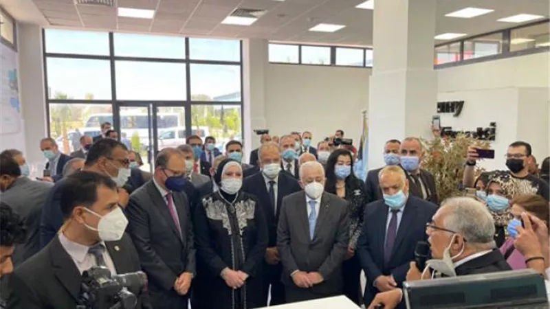 وزيرا التعليم و الصناعة يتفقدان مقر الأكاديمية العربية للتصنيع