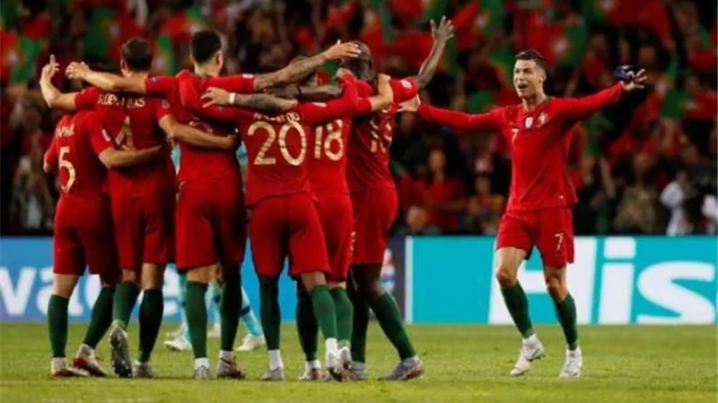 فيرناندو سانتوس يعلن قائمة المنتخب البرتغالي المشارك في أمم أوروبا