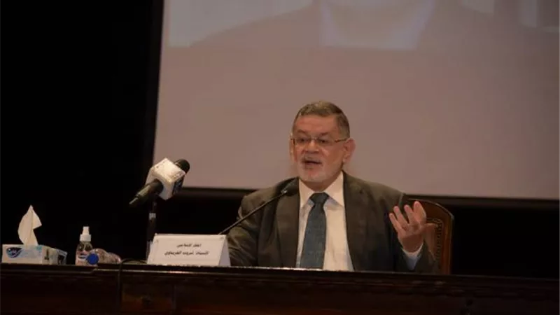 بالصور .. تفاصيل لقاء ثروت الخرباوي بطلاب جامعة القاهرة ضمن معسكر قادة المستقبل