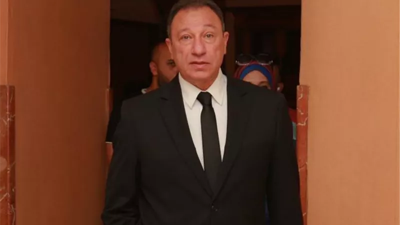 نجلة الخطيب تدافع عن والدها بعد فيديو الإساءة