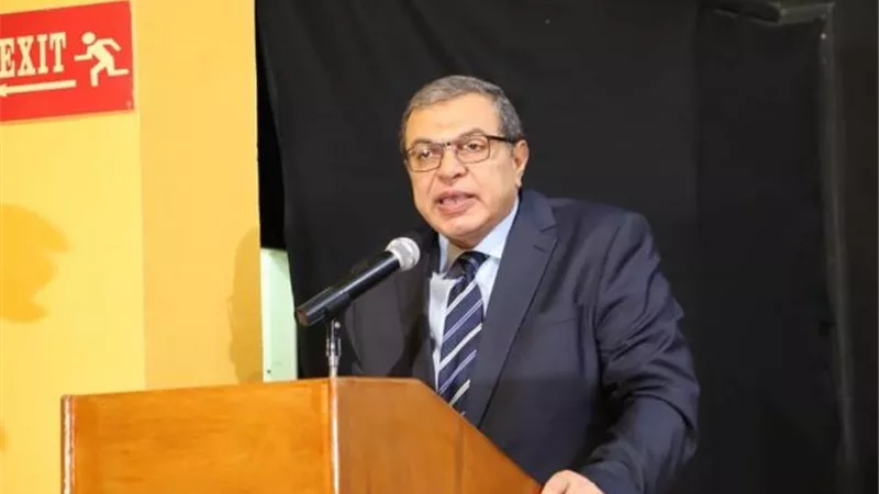 عقود عمل ومشروعات صغيرة.. تعرف على هدايا وزير القوى العاملة لأهالي البحر الأحمر