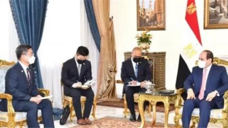 السيسى لوزير دفاع كوريا الجنوبية: نتطلع لتفعيل الشراكة التعاونية الشاملة