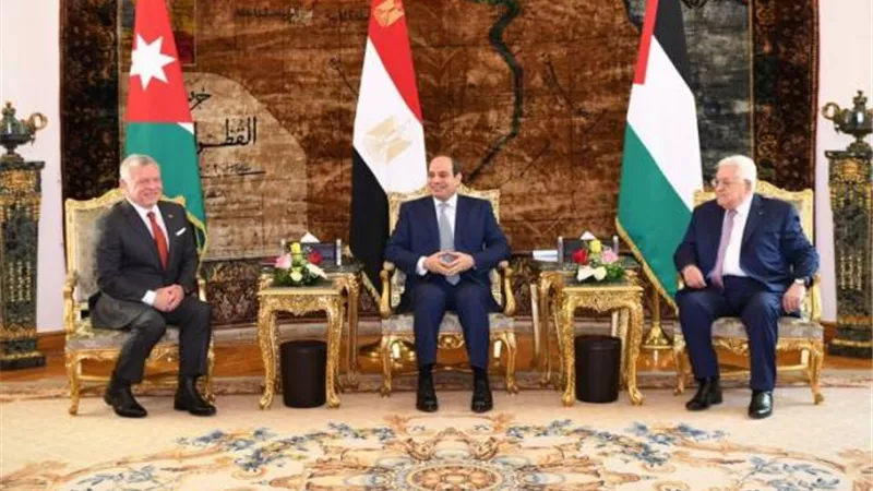 البرلمان العربى يشيد بنتائج القمة الثلاثية المصرية الأردنية الفلسطينية
