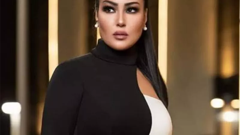 سمية الخشاب تهاجم أحد متابعيها: وأنت مالك