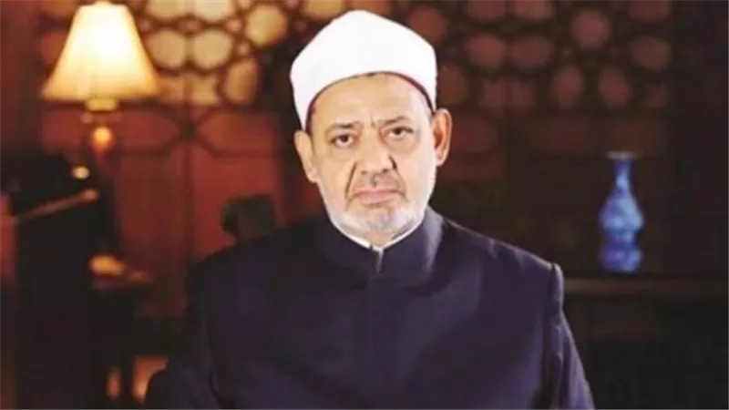 خلوة الشيخ.. أسرار لا تعرفها عن الحياة الخاصة لشيخ الأزهر