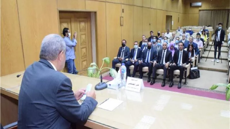 د . على المصيلحي :  تخفيضات معارض اهلاً مدارس تتراوح بين 25% إلى 30%