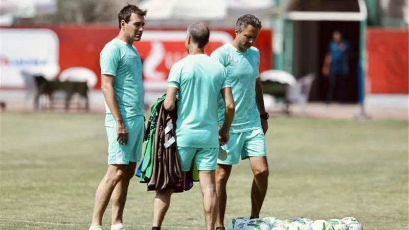 فايلر يطمان على تدريبات حراس المرمى