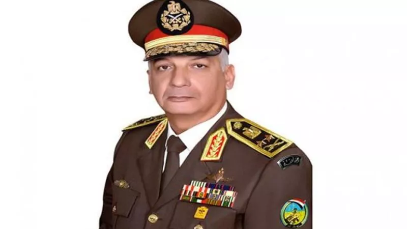 وزير الدفاع يلتقى قائد القيادة المركزية الأمريكية