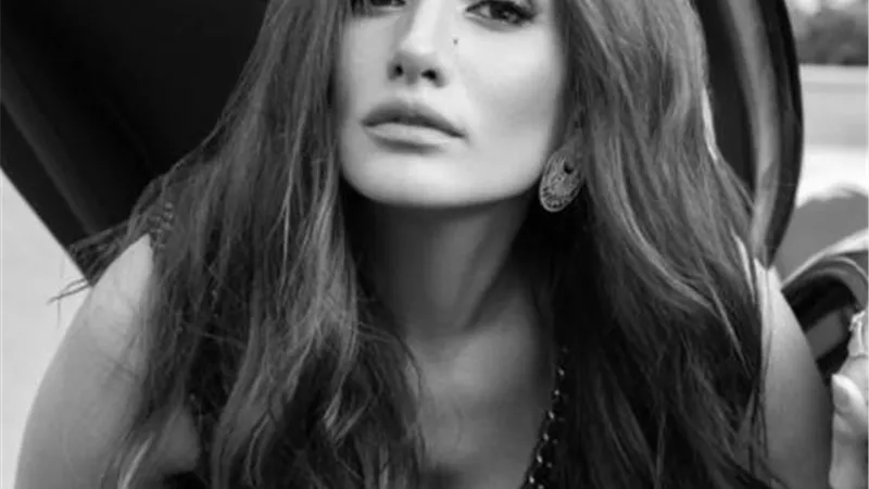 زينة تبعث رسالة مهمة لجمهورها: اتعلموا الصبر حتى لو على الظلم