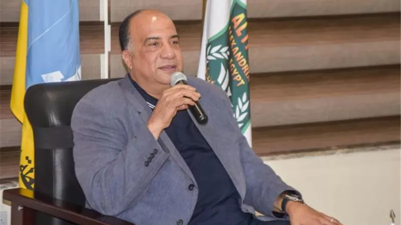 بالصور.. مصيلحى يجتمع برؤساء الأجهزة للألعاب الرياضية بالاتحاد