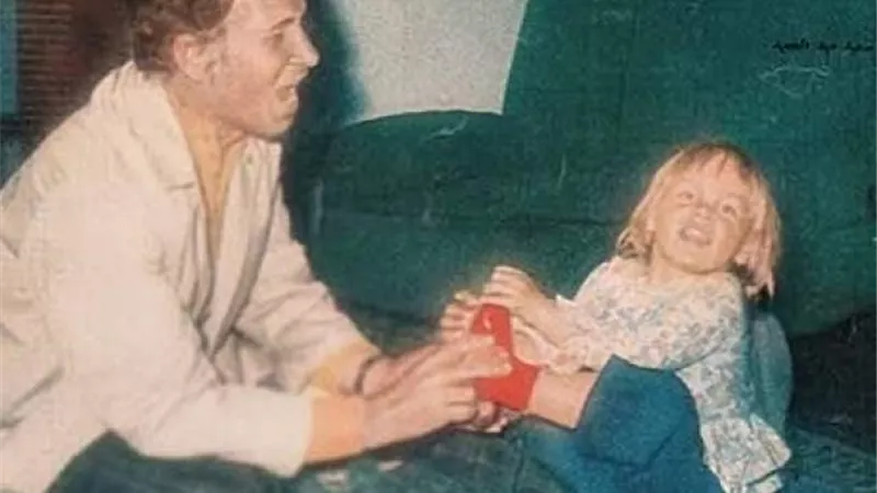 شيرين رضا توجه رسالة شكر لمن واساها في وفاة والدها صانع البهجة محمود رضا