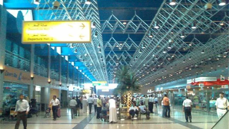 مطار القاهرة يستقبل 5 رحلات دولية