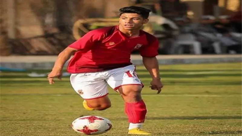 هل يستمر مهاجم الأهلي مع طلائع الجيش؟