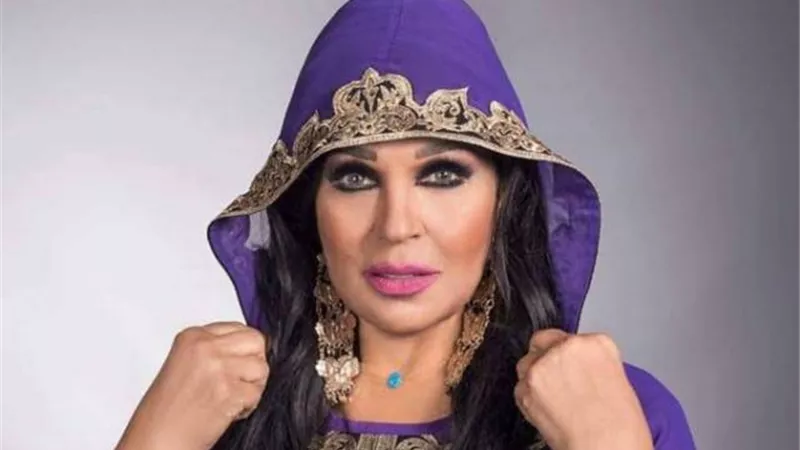 قصة هروبها من والدها للعمل راقصة وطريقة تربية بناتها.. عدد زيجاتها عرفى ورسمى..  اعترافات صادمة لـ فيفى عبده