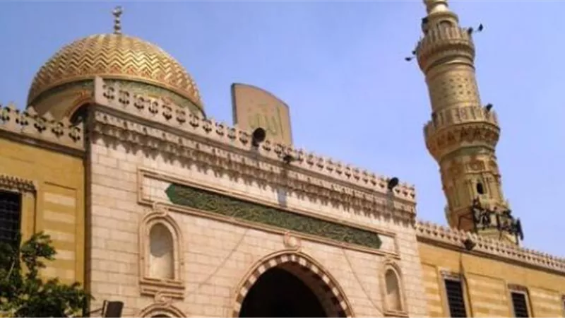 مسجد السيدة نفيسة يستقبل اليوم ثامن الجمع الجزئية