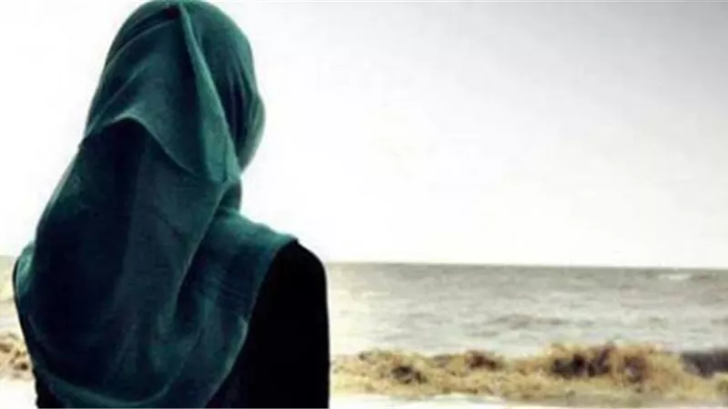 هل ارتداء بنطلون غير ضيق ولا يبين تفاصيل جسم المرأة حرام؟
