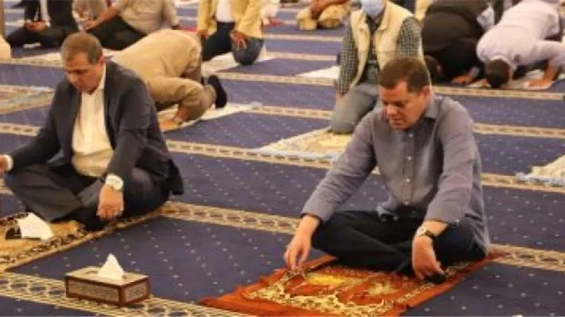 رئيس حكومة الوحدة الوطنية الليبية يشيد بالنهضة المتحققة على الأراضي المصرية