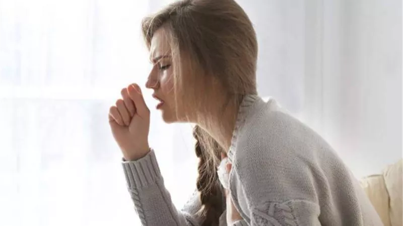 ما هى طرق العلاج الطبيعية للتخلص من الكحة؟.. تعرفي عليها