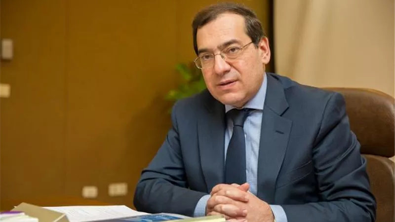 وزير البترول يكشف تفاصيل تنفيذ خطة الدولة لتحويل السيارات للغاز الطبيعي