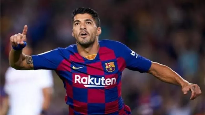 سواريز يقود برشلونة أمام ألافيس بالدوري الاسباني