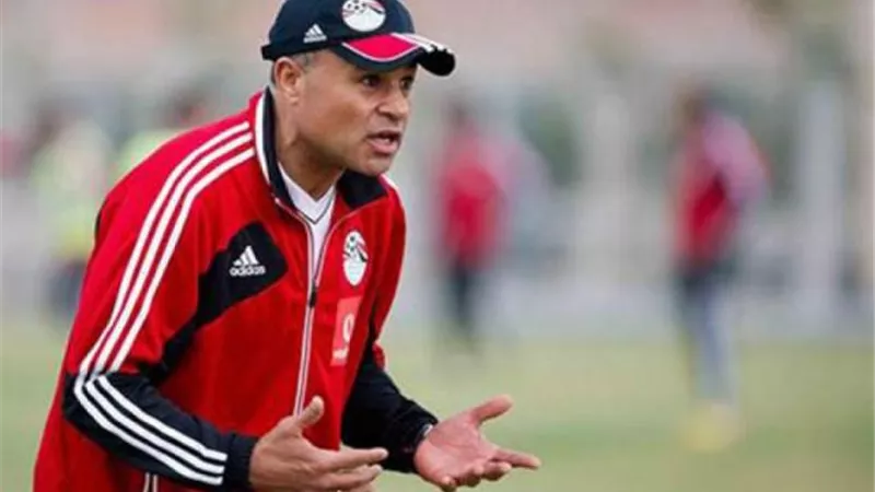 زكي عبد الفتاح: تولي عصام الحضري تدريب منتخب مصر ”تهريج”