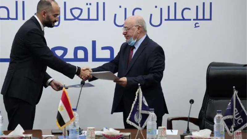 جامعة بدر توقع بروتوكول تعاون مع إيفا فارما لتدريب طلاب كلية التكنولوجيا الحيوية.. بالصور