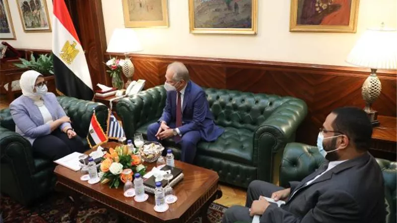 وزيرة الصحة تبحث مع السفير اليوناني تعزيز التعاون بالقطاع الصحى