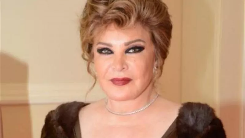 مفاجأة.. صفية العمرى تكشف حقيقة اعتزالها الفن