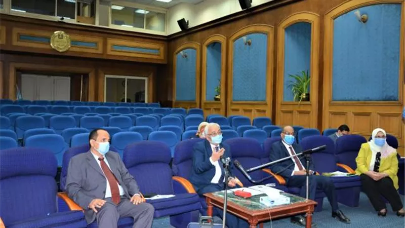 ”التعليم” تناقش إجراءات تصحيح العينة العشوائية لامتحان مادة ”علم النفس والاجتماع”