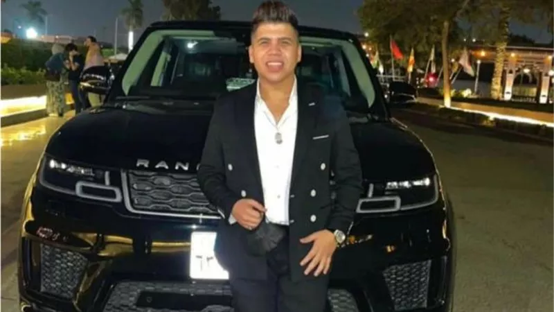 عمر كمال يتعرض للتنمر بسبب صورة.. اعرف الحكاية
