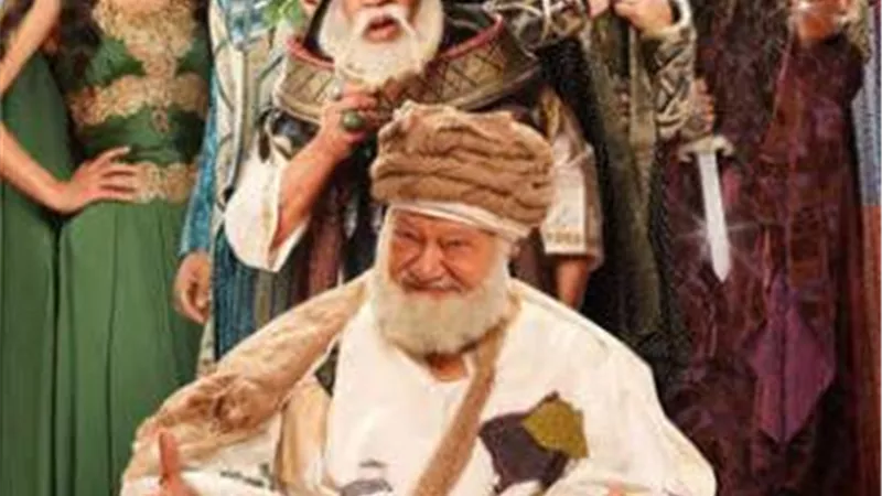 يحيى الفخرانى يعود لعرض مسرحية «ياما فى الجراب يا حاوى».. اعرف المواعيد