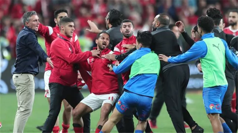 تخفيف عقوبة كهربا وامام عاشور.. بشرط