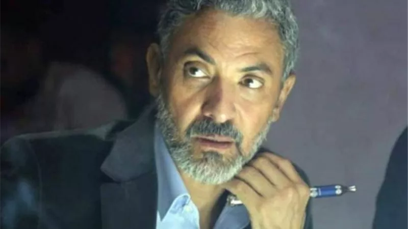 فتحى عبد الوهاب يدخل ”وكالة الخرطوشي”