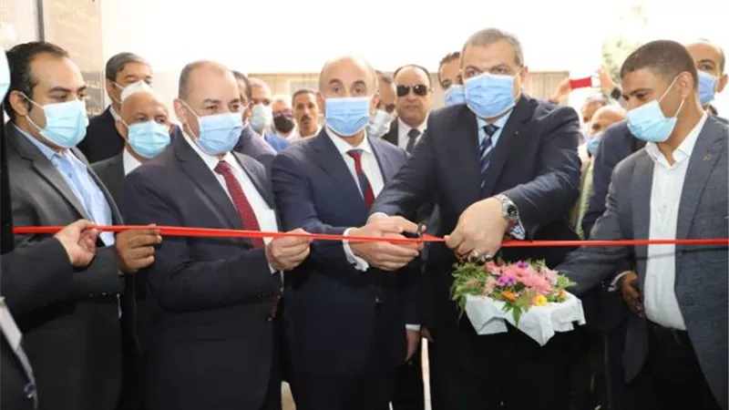 شاهد.. «وزير القوى العاملة» يفتتح أول فرع لعيادات التأمين الصحي بالجامعات المصرية