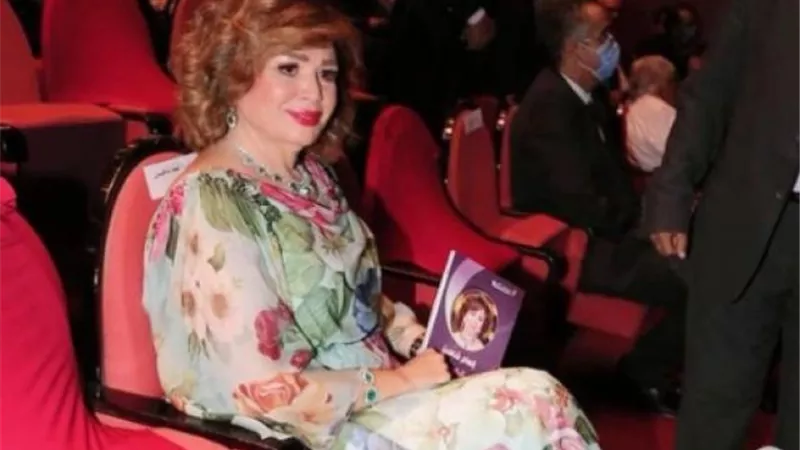 إلهام شاهين تكشف موعد طرح كتابها ”المتمردة”