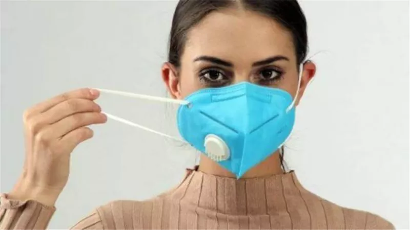 علماء يكشفون خطرًا كبيرًا لارتداء الكمامة
