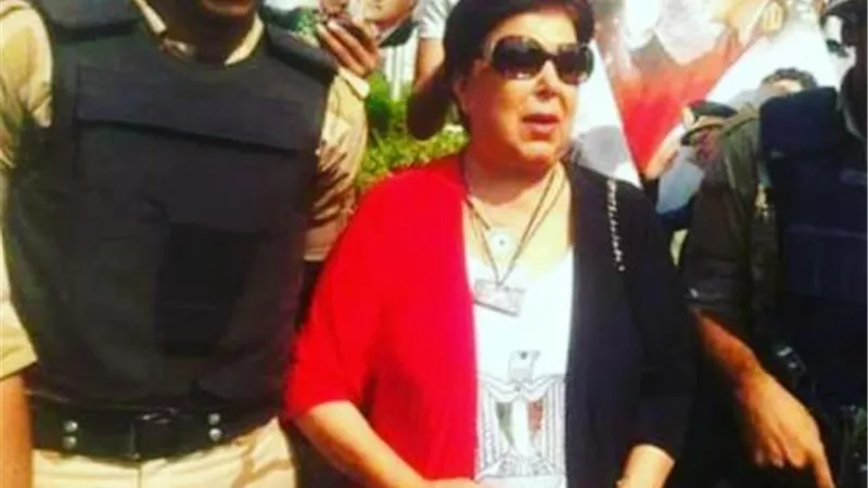 رغم رحيلها.. رجاء الجداوي تدعم الجيش المصري