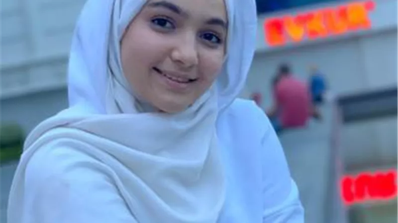 يارا أحمد تقع فى ورطة بسبب شخص يستغلها والسر ”في عشق البنات”.. اعرف الحكاية