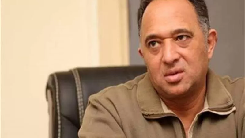 حسنى صالح يستعد لتقديم مسلسل ”السادات”.. إليك التفاصيل