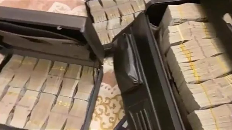 شقة صفوان ثابت.. مفاجآت مدوية بعد القبض علي ”عصابة الإخوان”